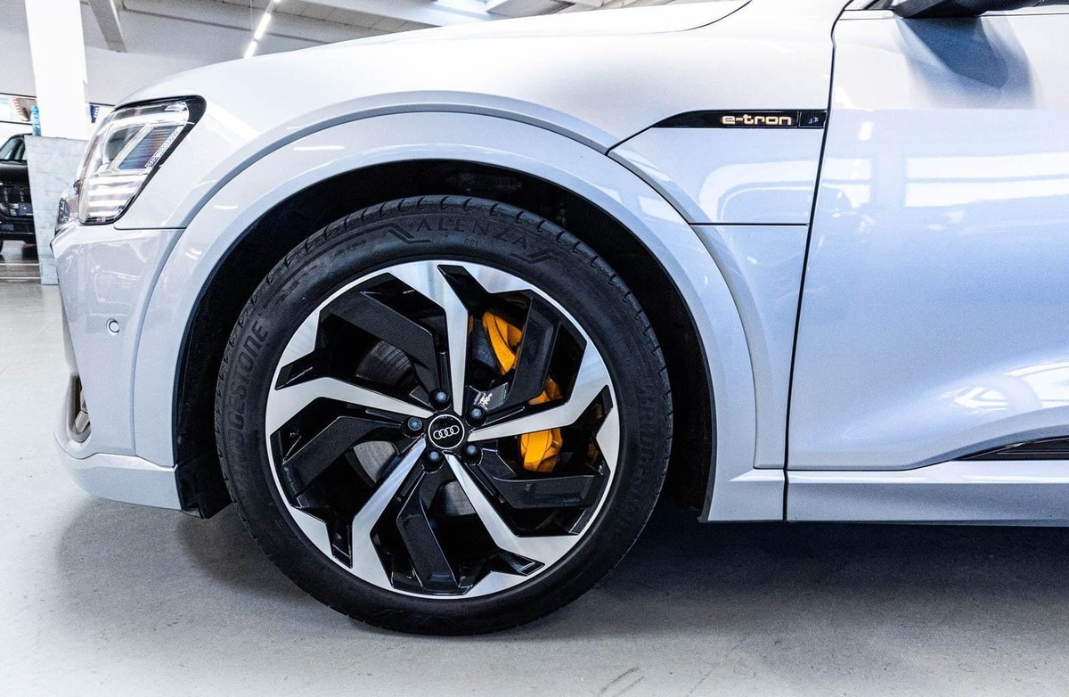 Audi e-tron Sportback 55 408ch S Line e-quattro Toit ouvrant