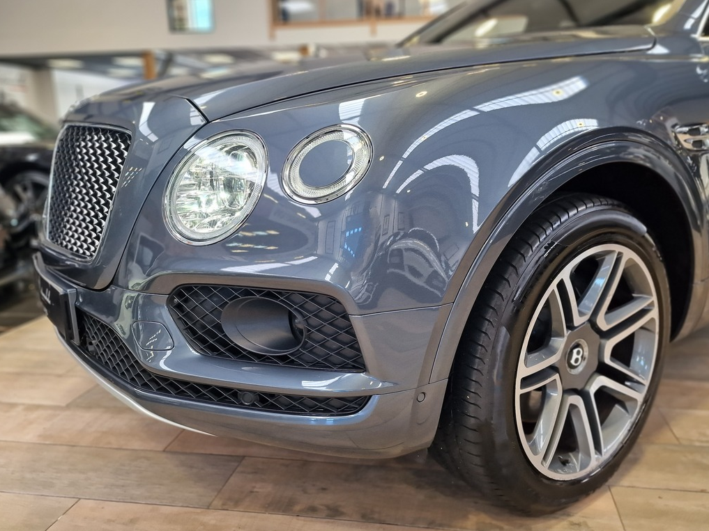 Bentley Bentayga 4.0 DIESEL 435 1°MAIN FRANCAIS f