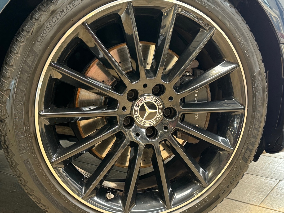 Mercedes-Benz Classe A 220D 190CV AMG LINE TOIT PANORAMIQUE / BURMESTER