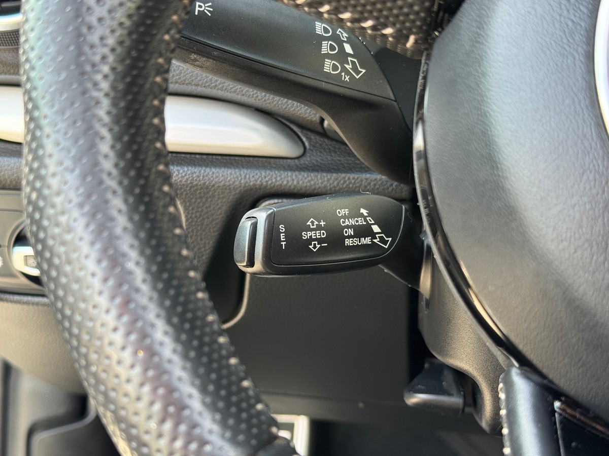 Audi A3 Sportback Sline 8V 1.8 TFSi S-Tronic7 180 cv - Boîte auto - Toit Ouvrant