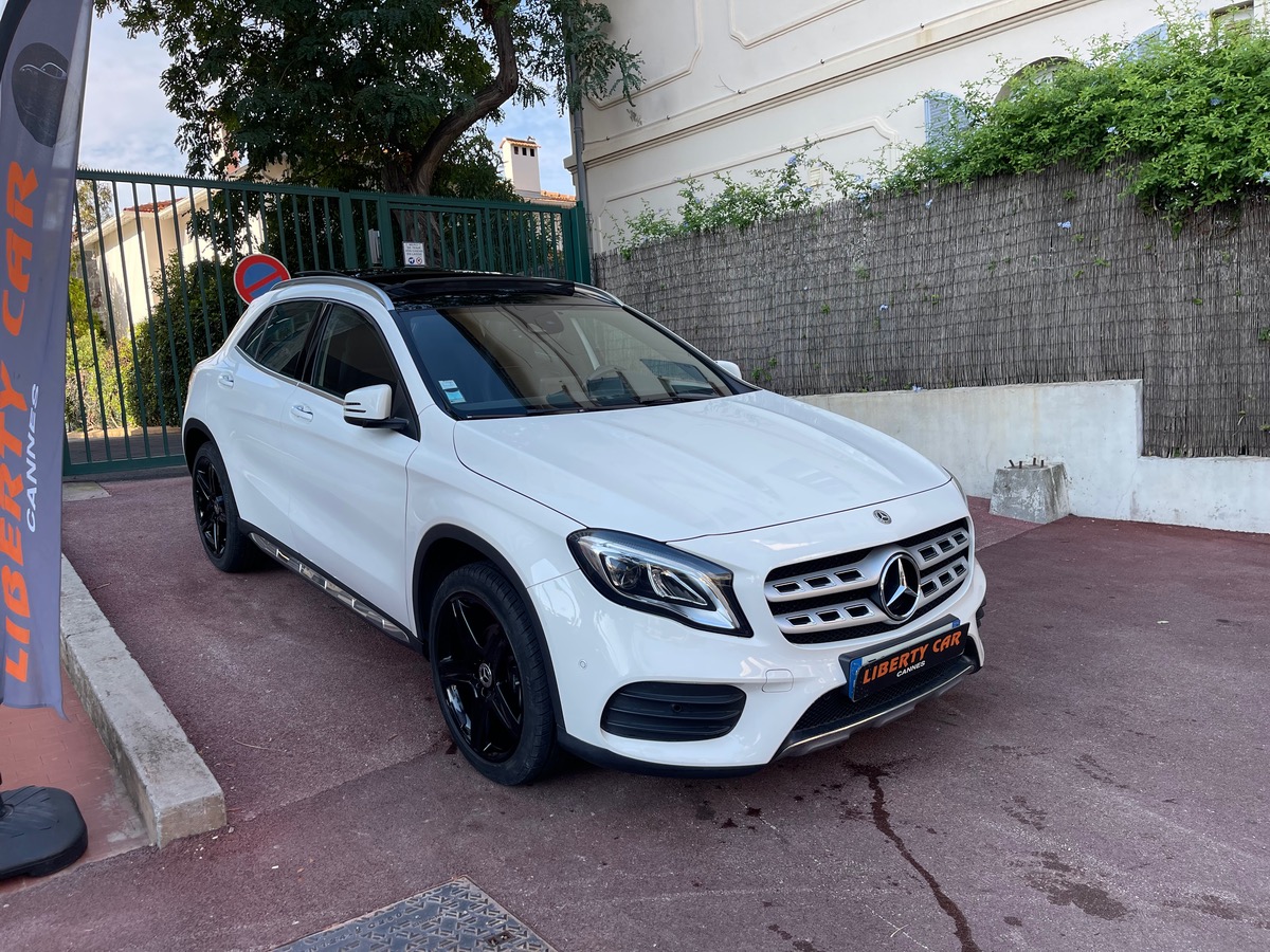 Mercedes Benz GLA 200 156 cv / Phase 2 / AMG / Toit Ouvrant / CarPlay / Jantes Noires