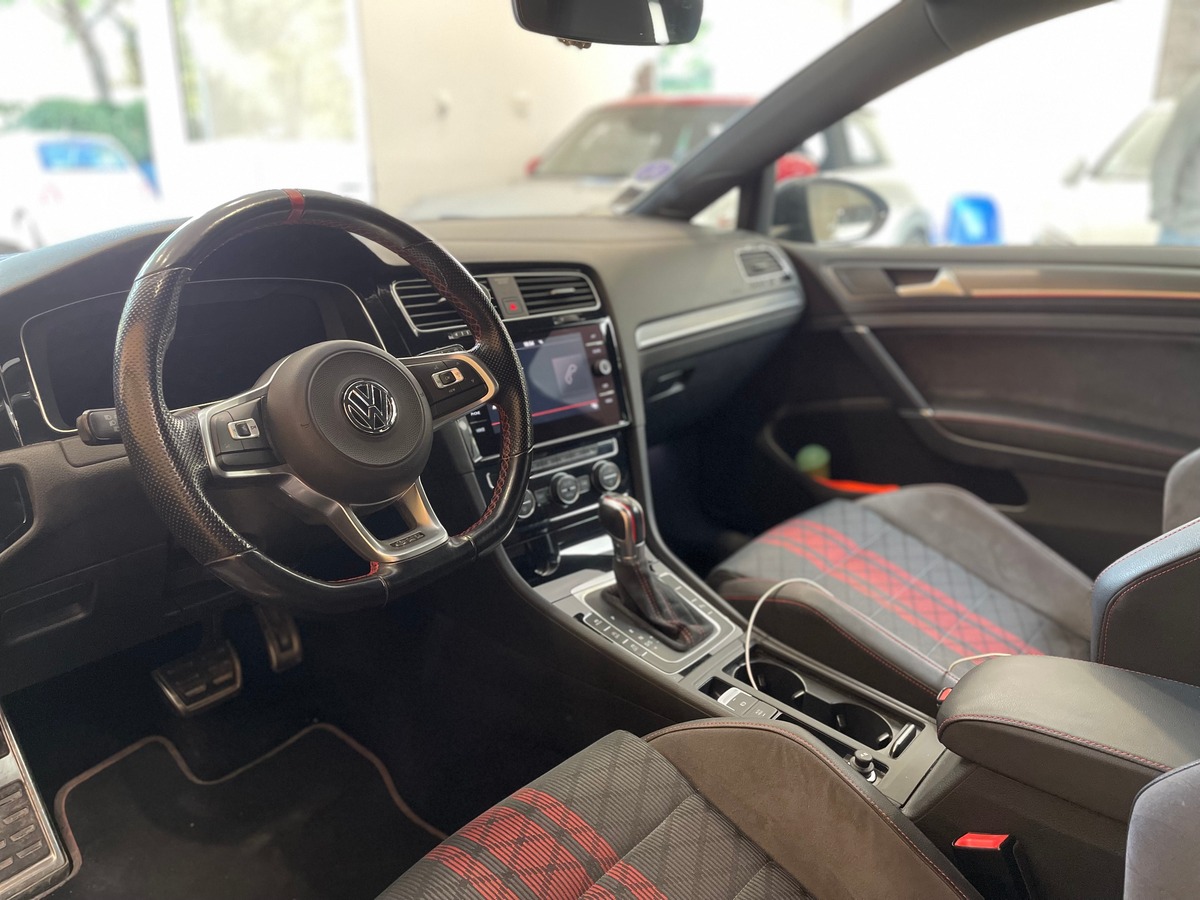 Volkswagen Golf 2.0 TSI 290 GTI TCR DSG BVA