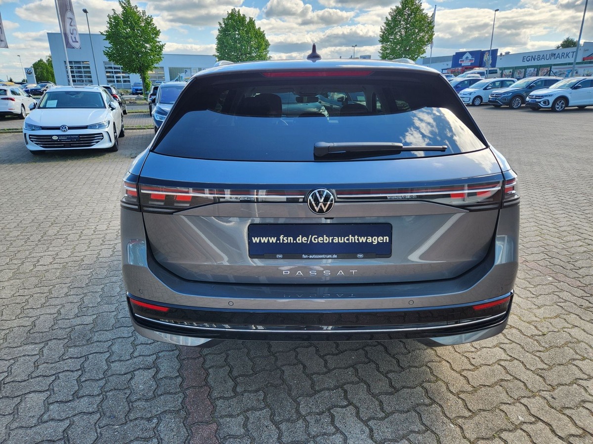 Volkswagen Passat SW 2.0 TDI EVO 150ch Elegance DSG7 Harman-Kardon Cuir Attelage