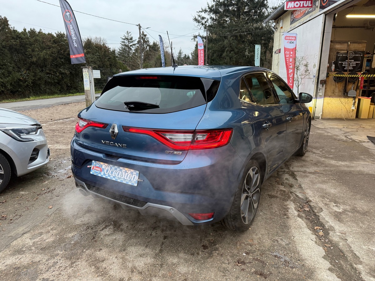 RENAULT Megane IV 4 tce 130 Chx INTENS GT LINE 89 400 Kms