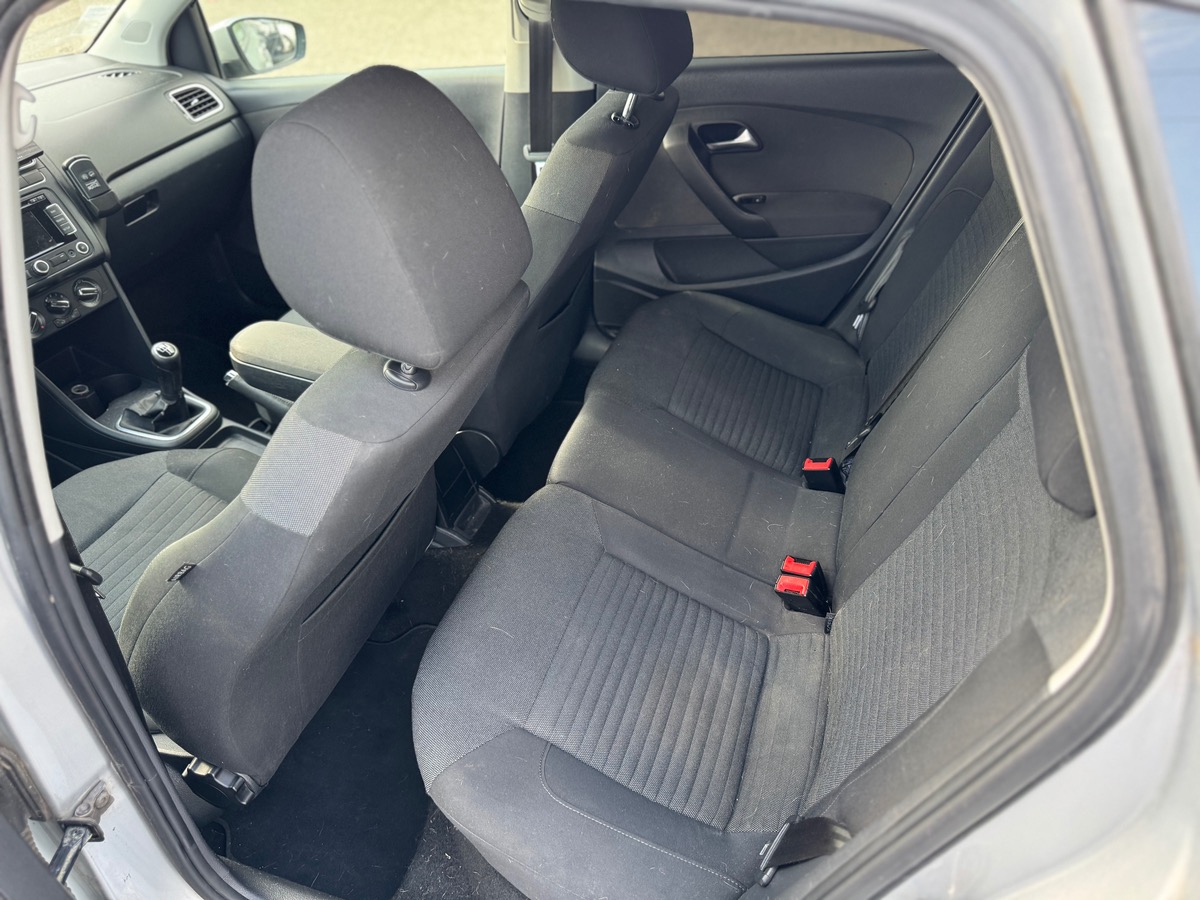 Volkswagen Polo V 5 1.2 TDI 75 cv - IDEAL JEUNE PERMIS - BLUETOOTH  - RADAR DE RECUL