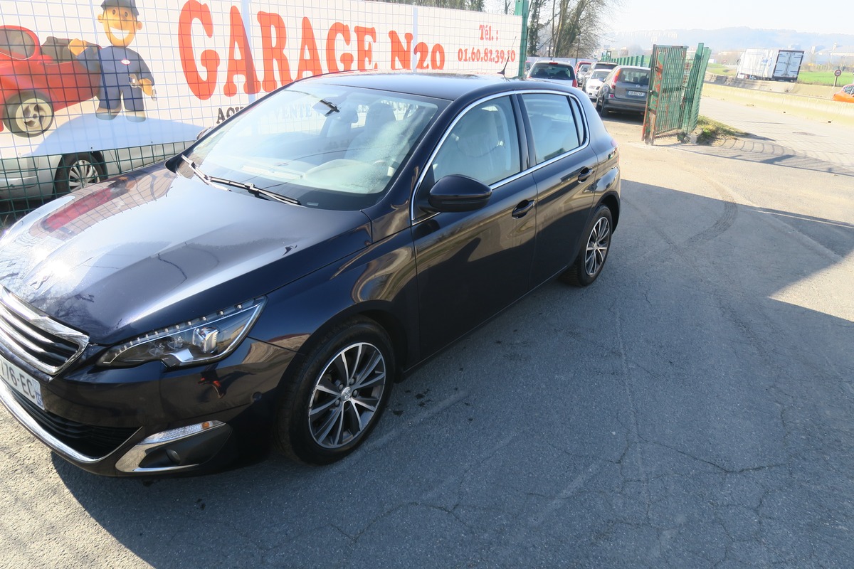 Peugeot 308 PEUGEOT 308 II 1.2 Puretech 130 ch + ct ok