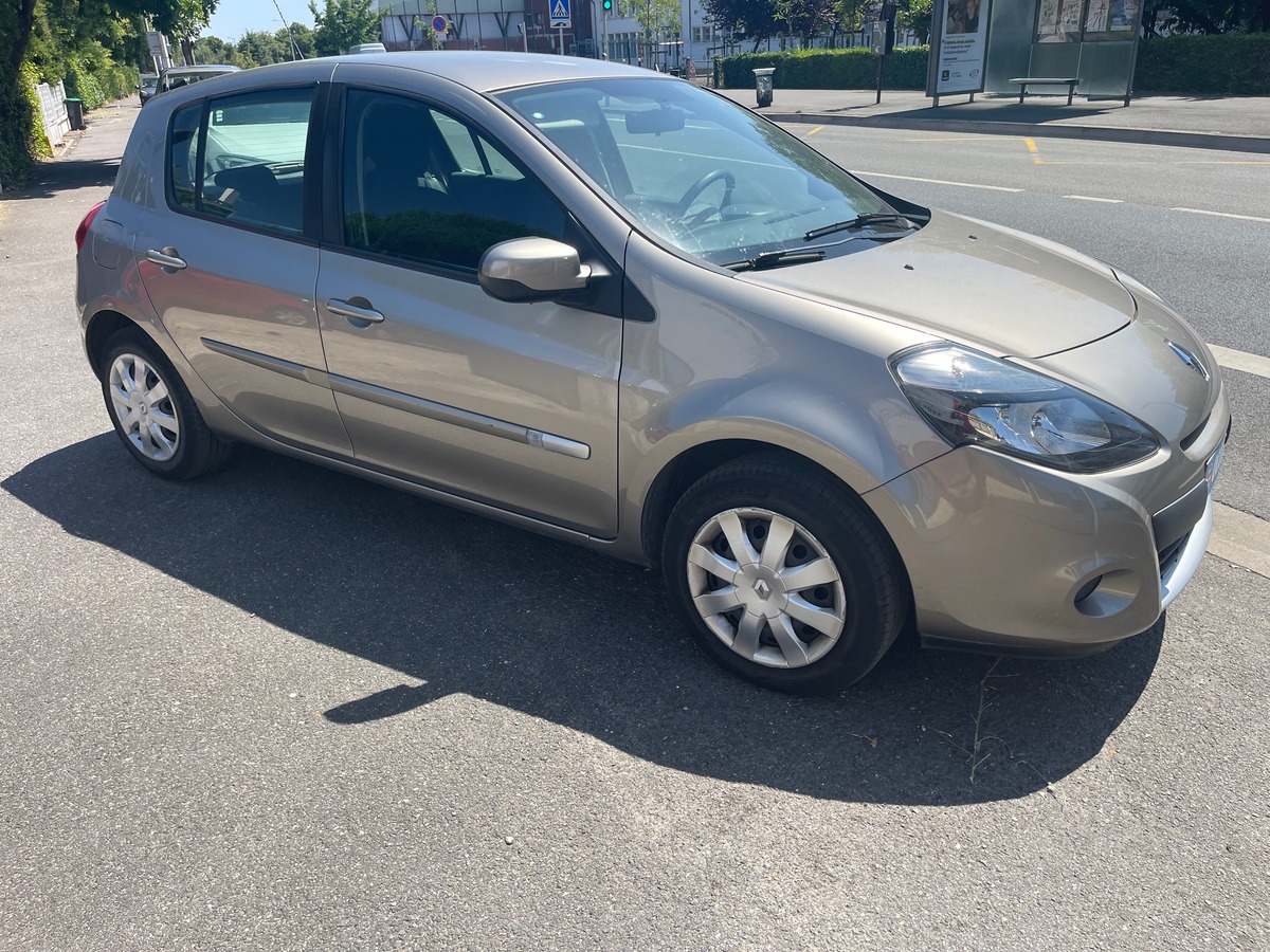 RENAULT Clio IV 1.2 EDITION