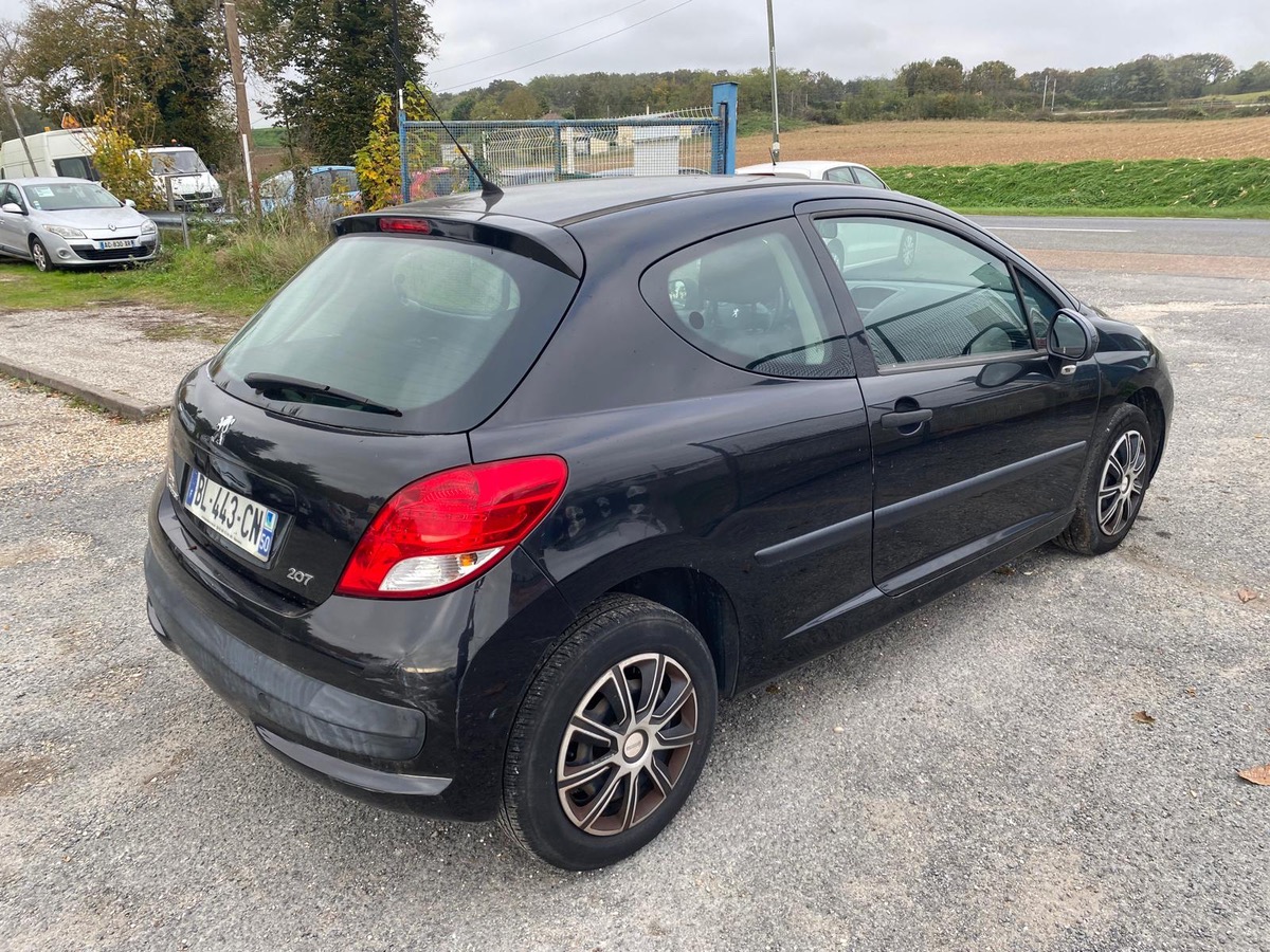 Peugeot 207 1.4i 75cv 167004km confort