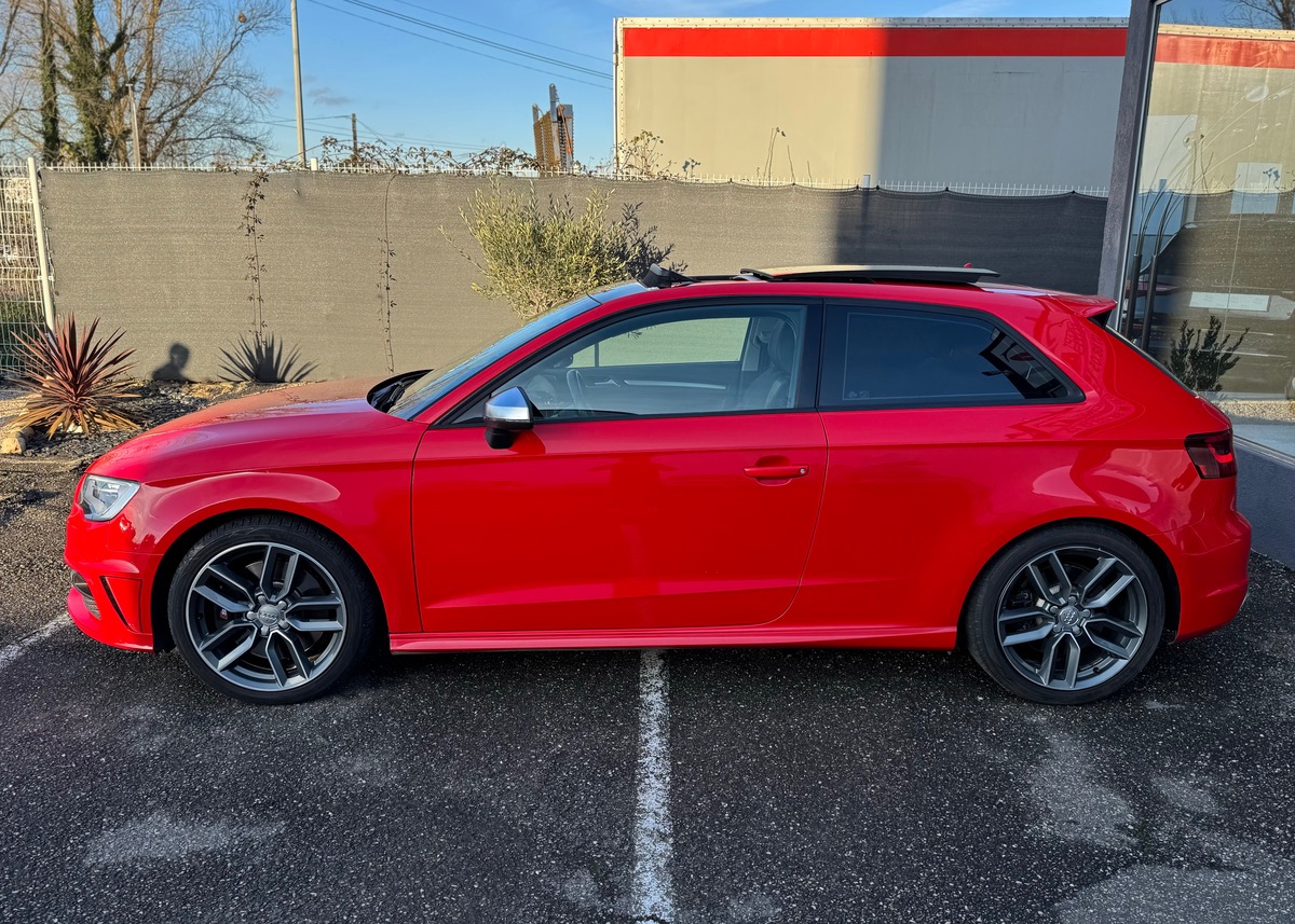 Audi S3 III (2) 2.0 TFSI 300 QUATTRO S TRONIC 7