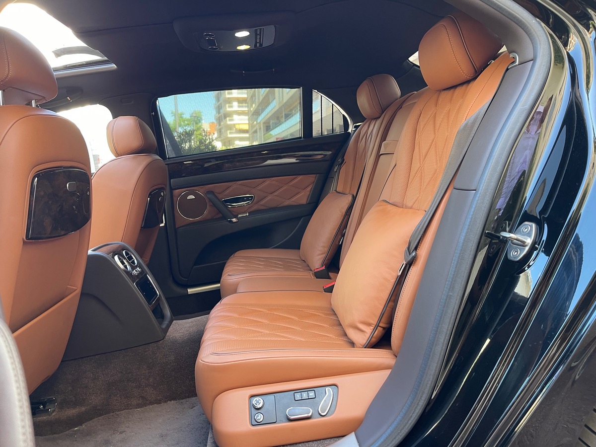 Bentley Flying Spur SPUR W12 635CV / VF / Full Option /Entretien complet Bentley /Configuration Rare
