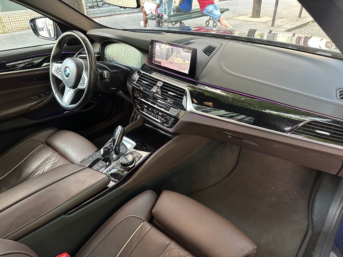 Bmw Série 5 530e M Sport Steptronic 8BVA 252ch Toit Ouvrant