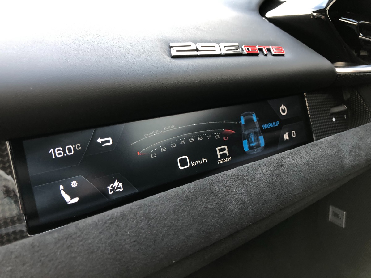 Ferrari 296 GTB 3.0 TURBO V6 HYBRIDE / TVA / 4755 KMS
