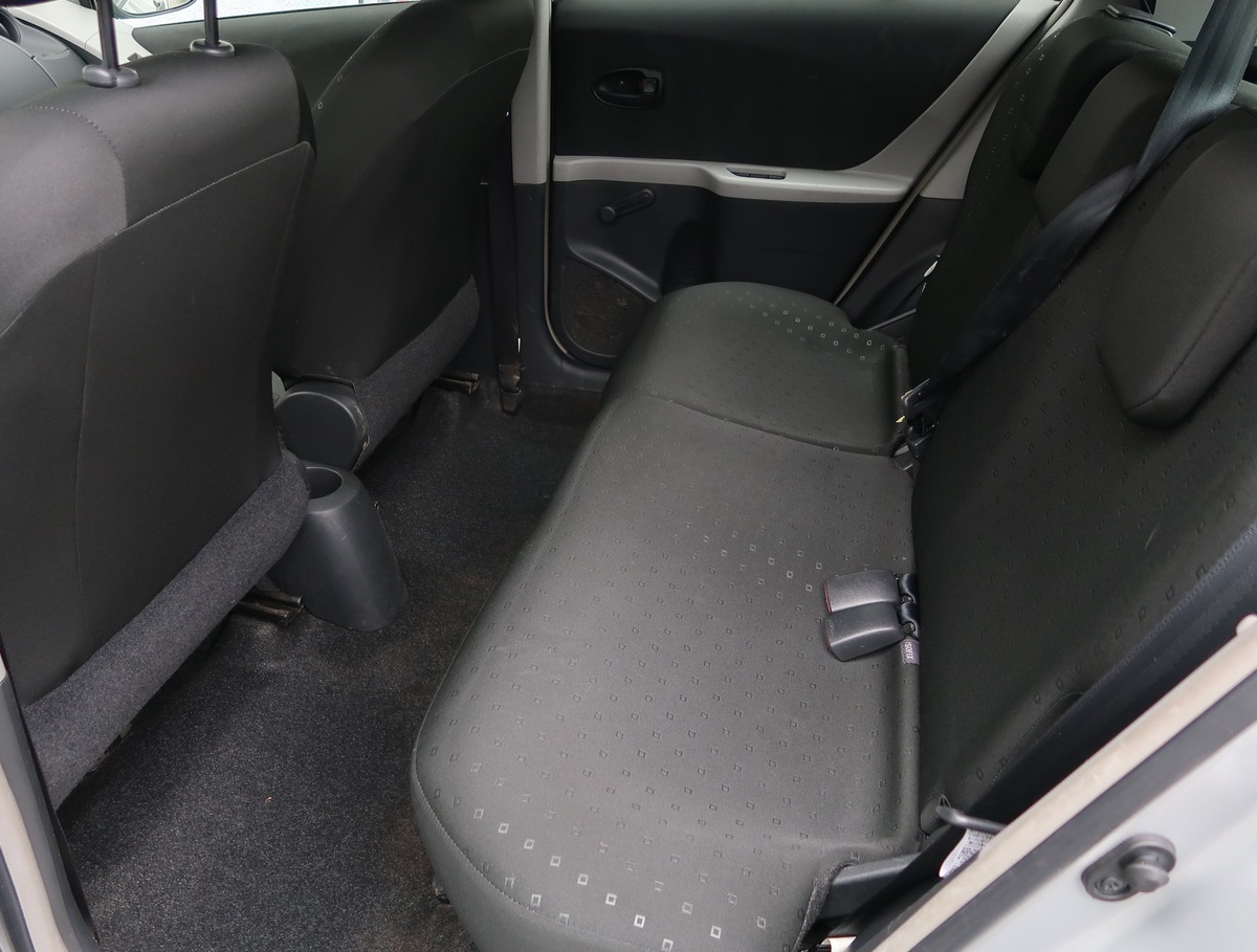 Toyota Yaris II 1.0 vvt-i