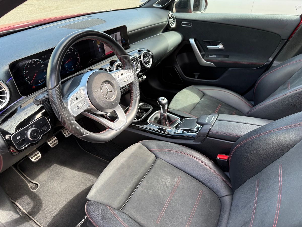Mercedes-Benz Classe A 180 AMG line 1.3 136 cv, Toit ouvrant, Burnmeister, Sièges chauffants