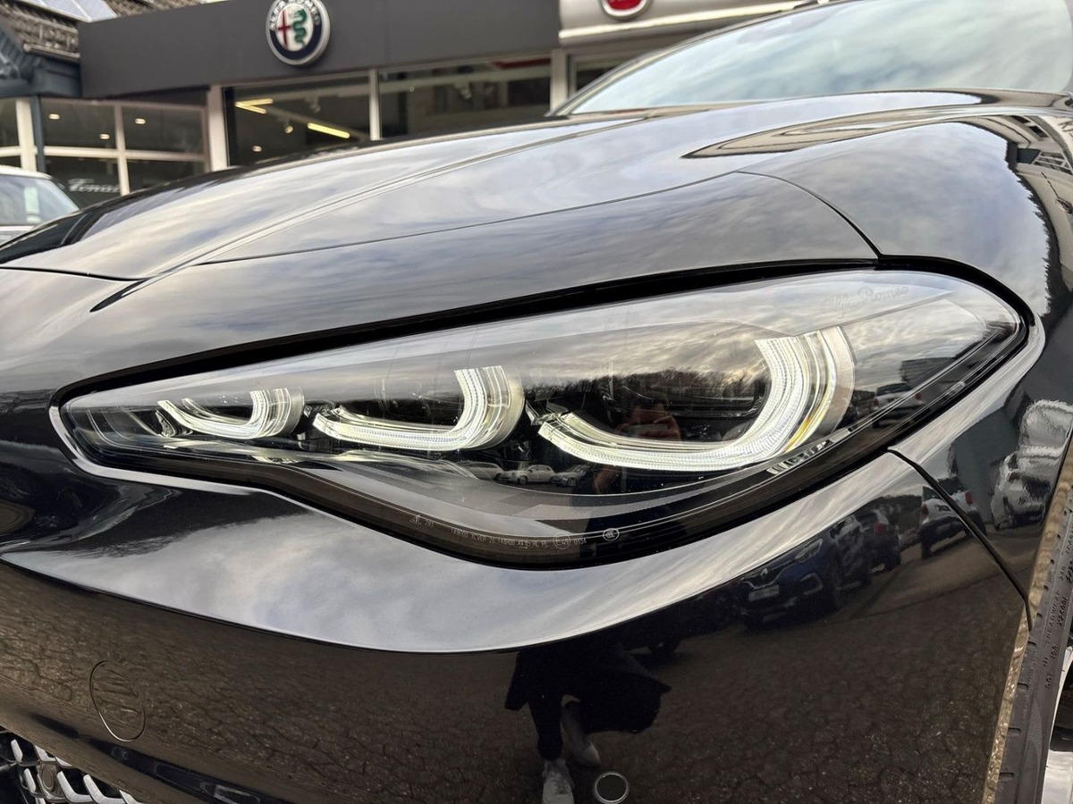 Alfa Romeo Giulia 2.0T 280ch Competizione Q4 AT8 Harman-Kardon Toit ouvrant