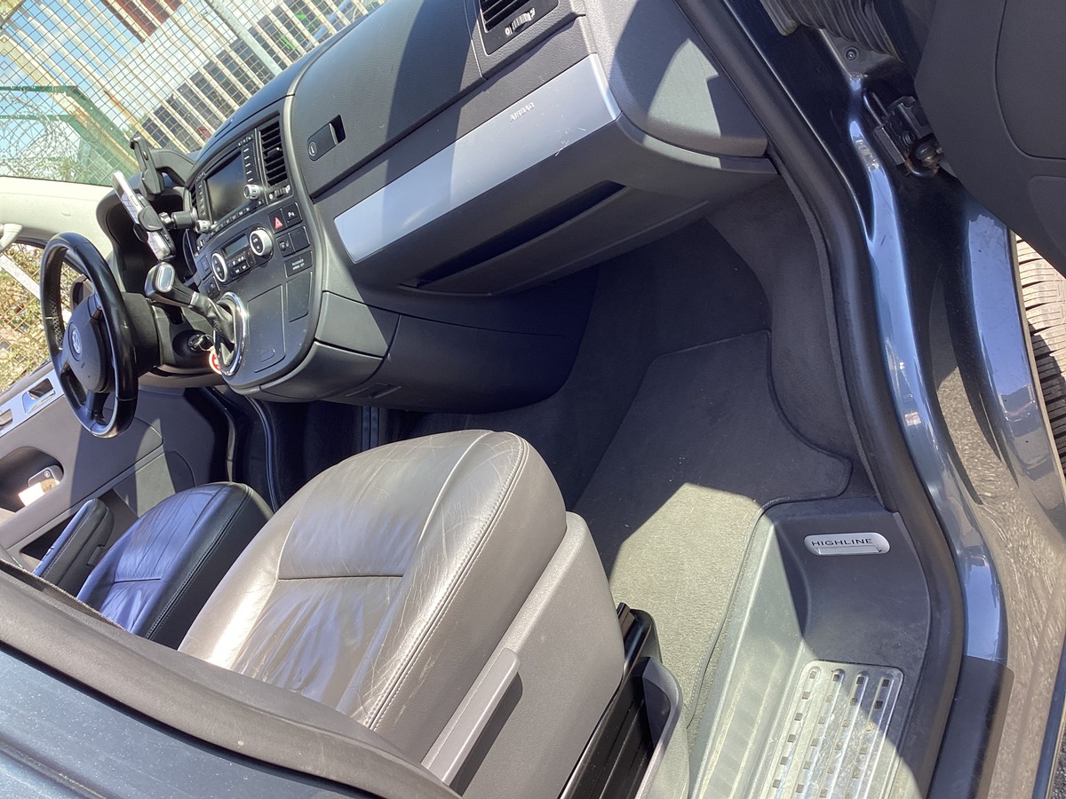 Volkswagen T5 Multivan 2.5 TDI Highline   7 places