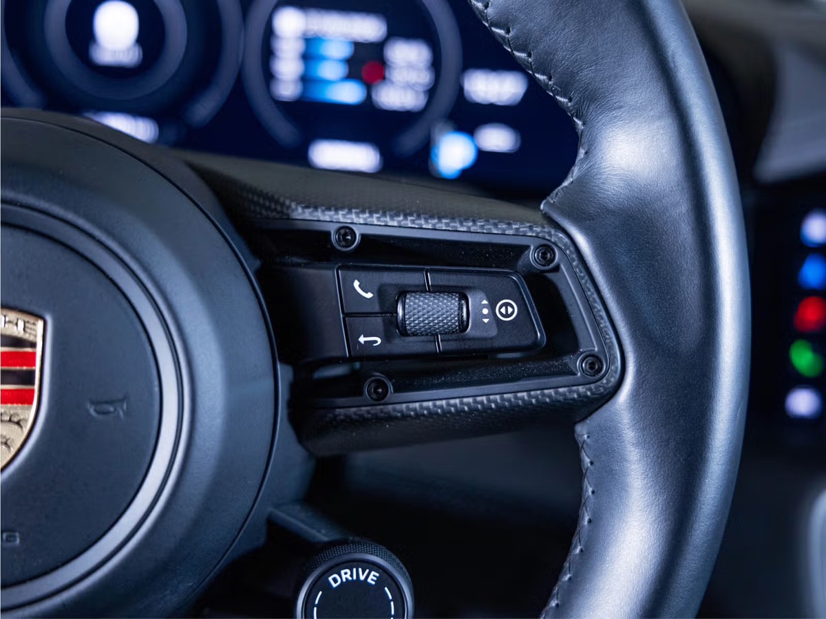 Porsche Taycan Turbo 680ch Performance Battery+ Ecran Passager/360/Bose/Inno/Keyless/Roues AR direc.