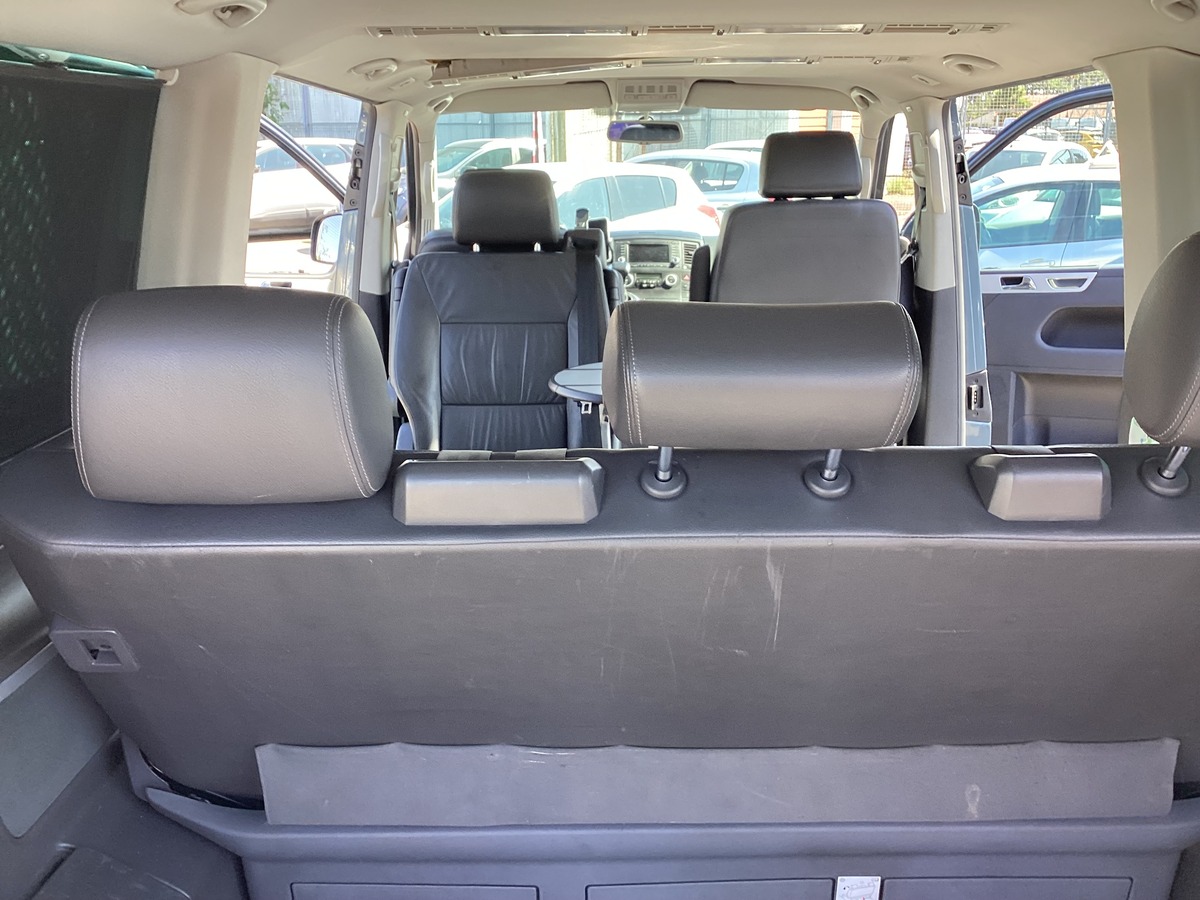 Volkswagen T5 Multivan 2.5 TDI Highline   7 places