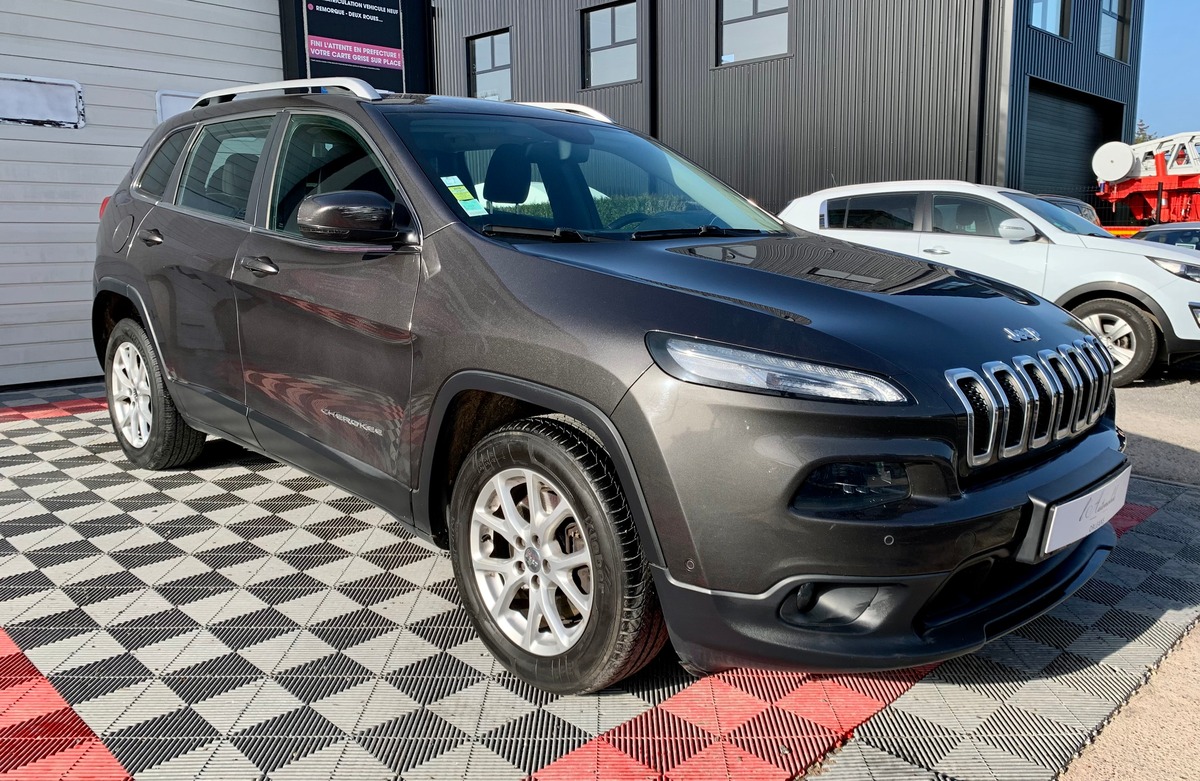 Jeep Cherokee 2.0 CRD 140 2WD LONGITUDE BUSINESS