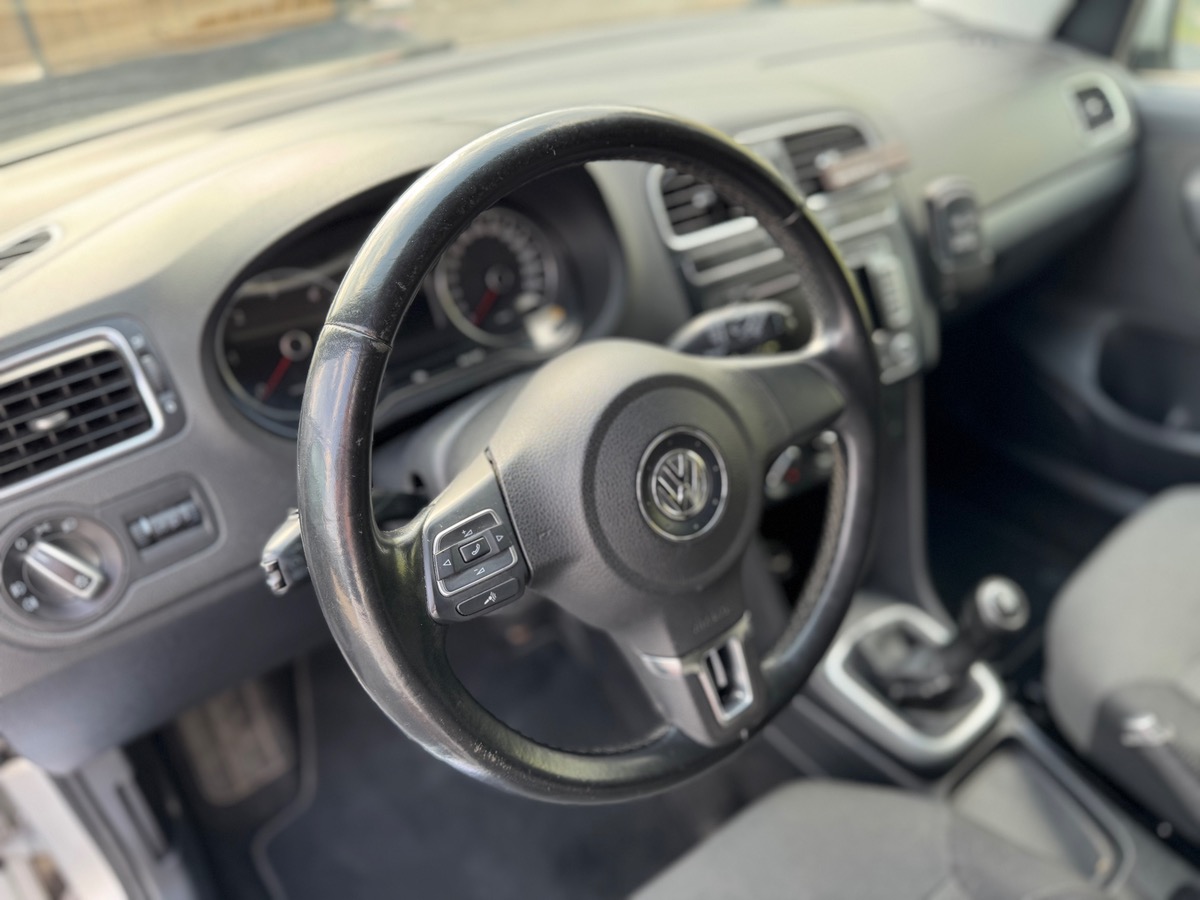 Volkswagen Polo V 5 1.2 TDI 75 cv - IDEAL JEUNE PERMIS - BLUETOOTH  - RADAR DE RECUL