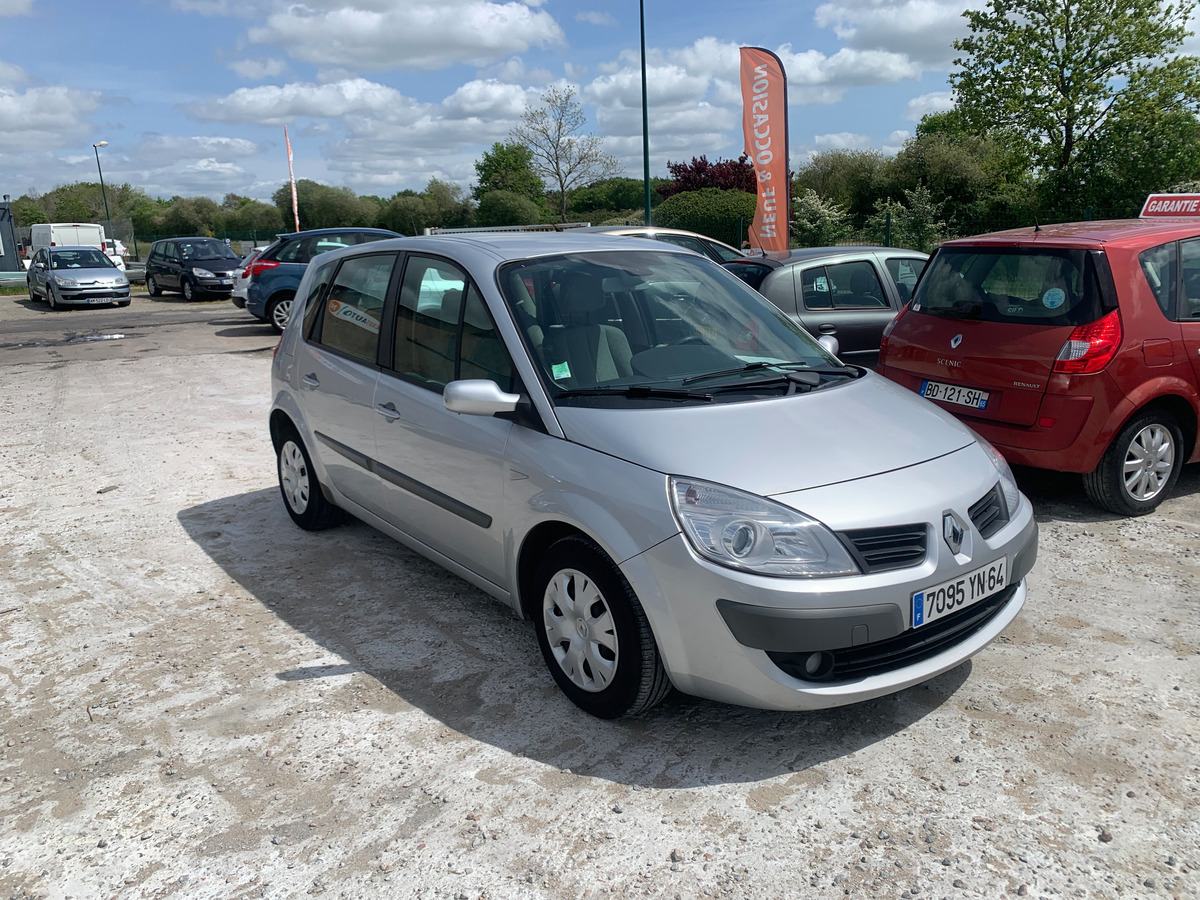 RENAULT Megane scenic 1.5 dci - 105CH 166968km