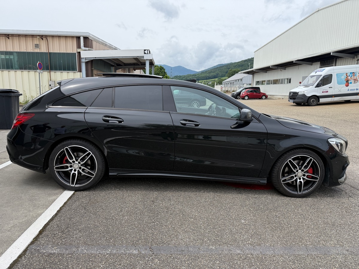 Mercedes-Benz CLA Shooting Brake 220 CDi 2.1 7G-DCT 177 cv, AMG line fascination, Toit ouvrant