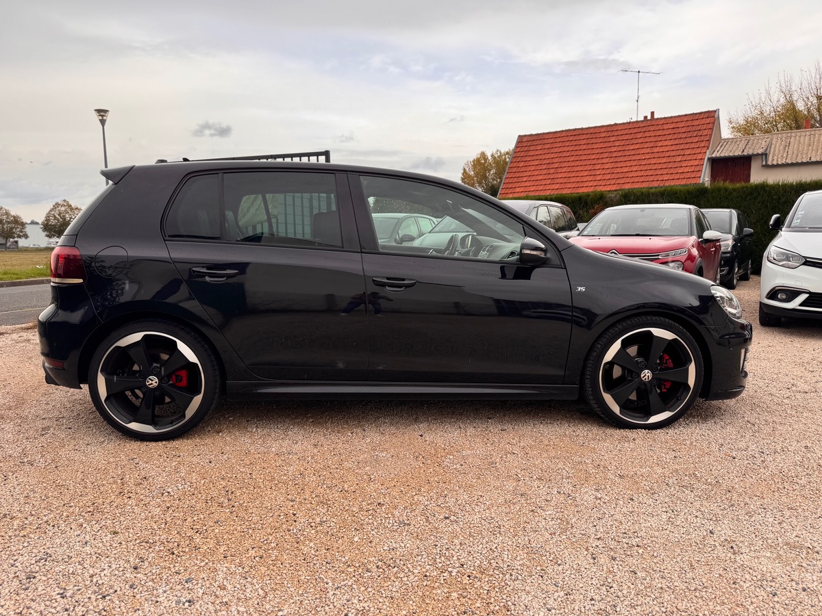 Volkswagen Golf GTI EDITION 35