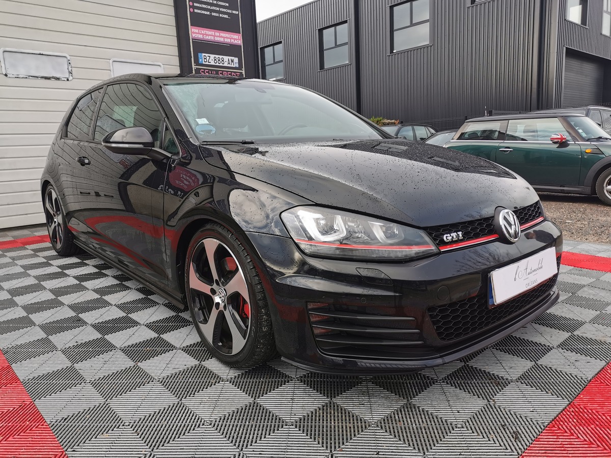 Volkswagen Golf 7 VII GTI 2.0 TSI 220 DYNAUDIO