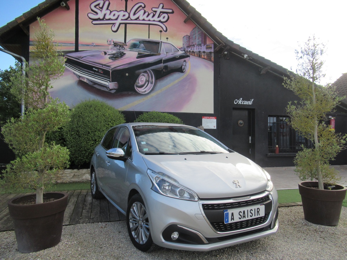 Peugeot 208 1.2 ptec bva