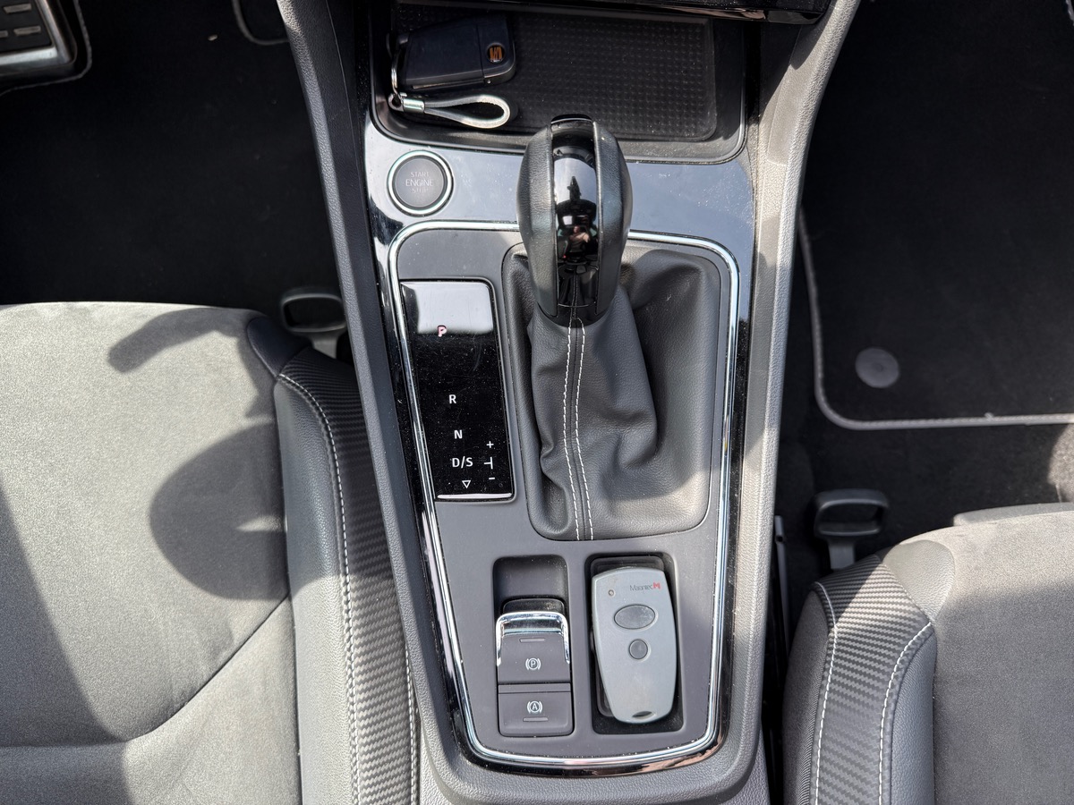 Seat Leon III Phase 2 Cupra 2.0 TSI DSG6 290 cv,