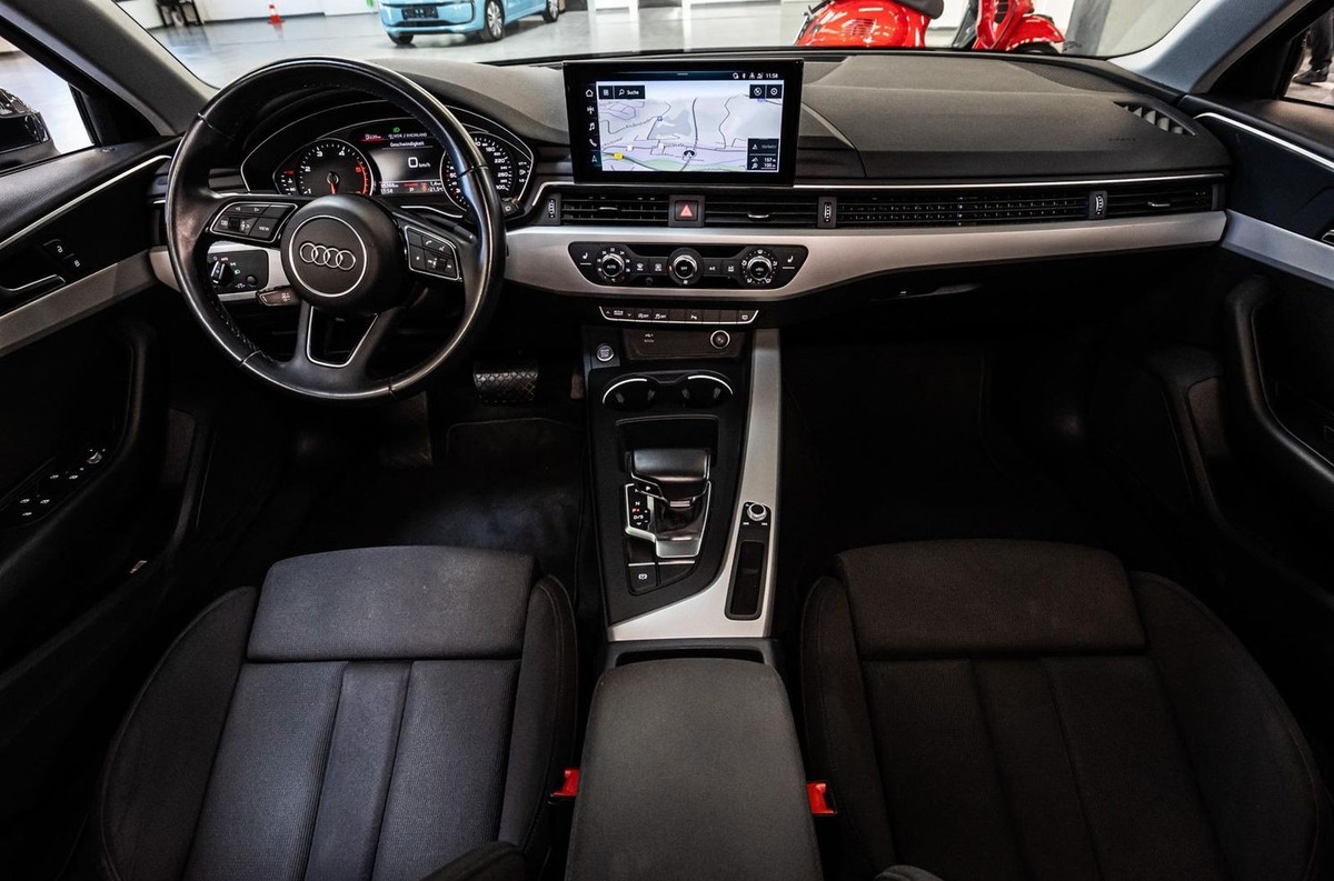 Audi A4 Avant V 40 TDI 204ch Advanced S tronic 7