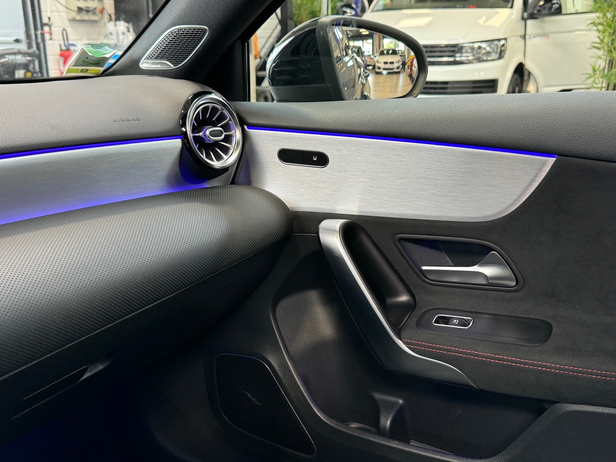 Mercedes-Benz Classe A 220D 190CV AMG LINE TOIT PANORAMIQUE / BURMESTER