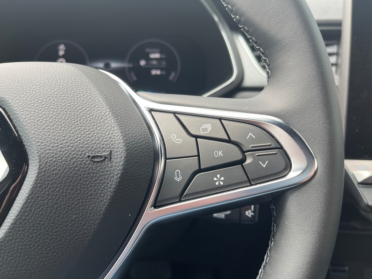RENAULT Captur TECHNO E-TECH FULL HYBRID 145