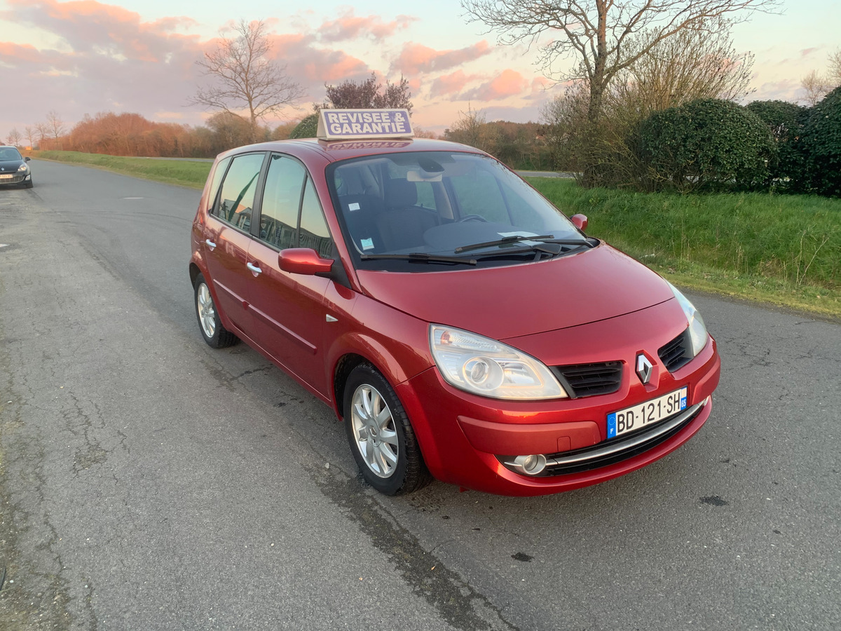 RENAULT Megane scenic II 1.9 dci 130ch 158675km