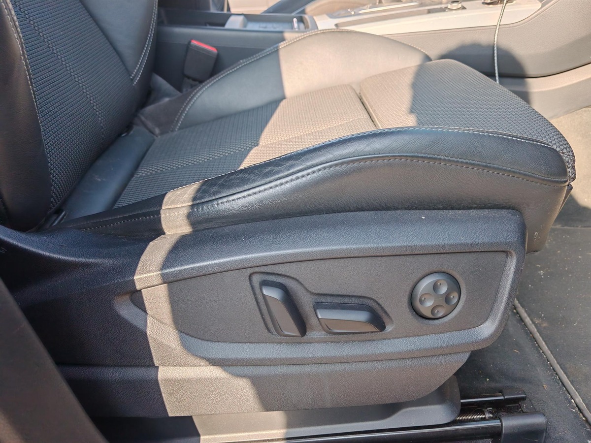 Audi Q5 2.0TFSI 252ch quattro S-Line PANO ACC AHK B&O MMI.