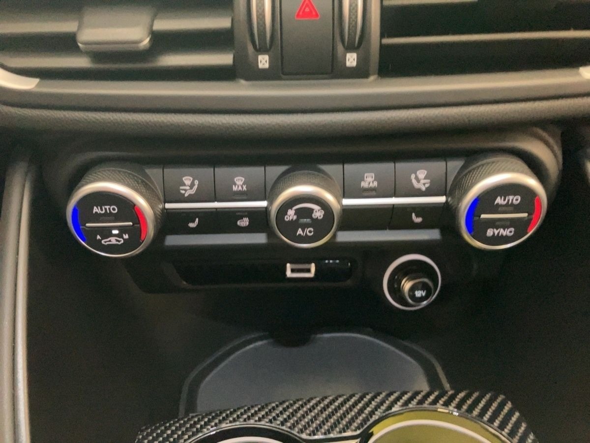 Alfa Romeo Giulia 2.9 V6 510ch Quadrifoglio AT8