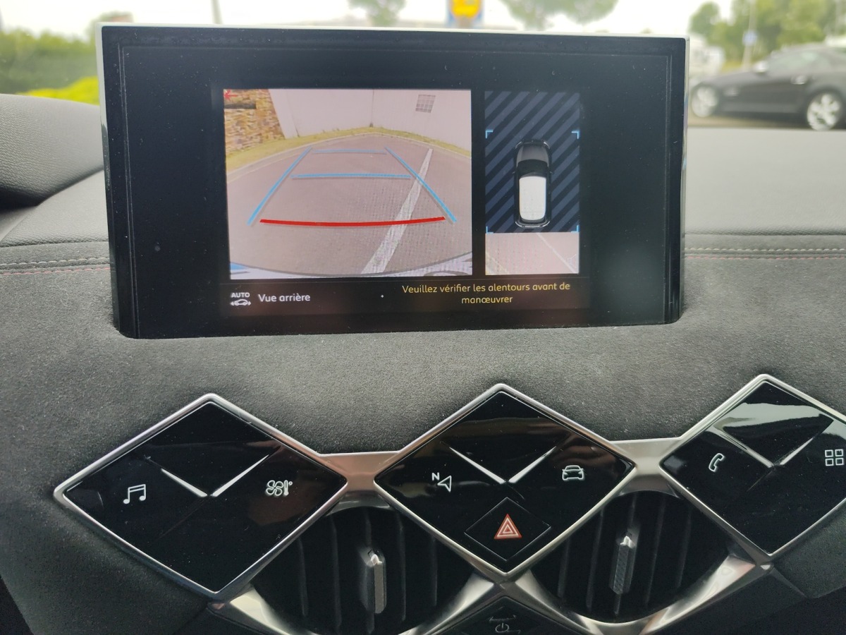 DS DS 3 Crossback 100 BVM6 Performance Line
