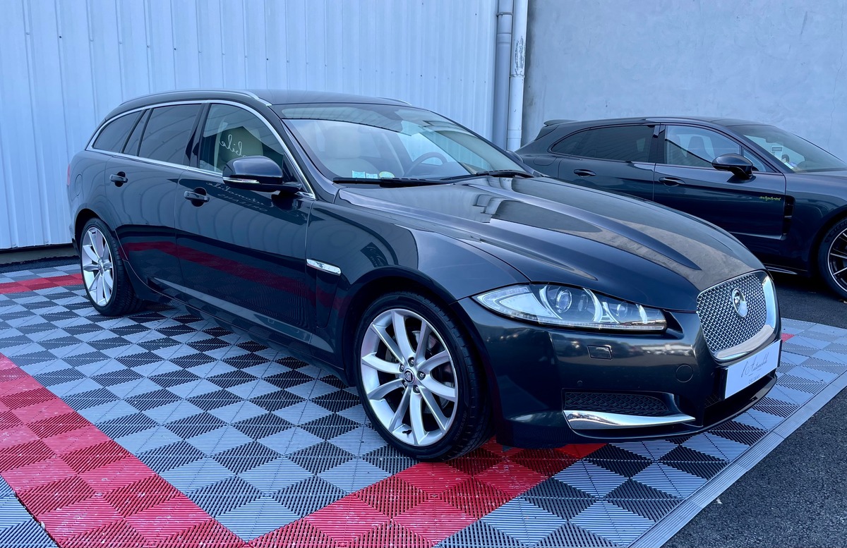 Jaguar XF Sportbrake 2.2 D 200 Luxe Premium BVA