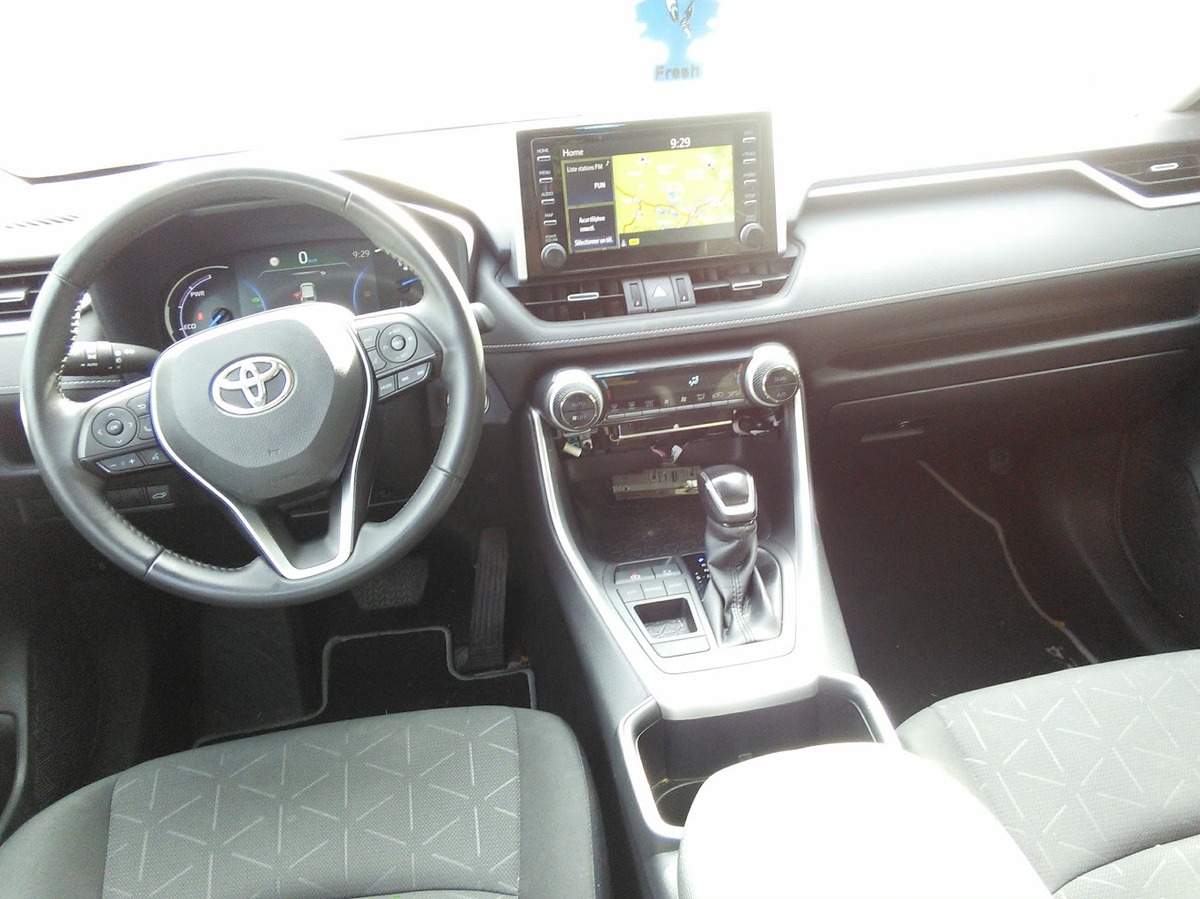 Toyota RAV4 V 2.5 VVT-iE 16V 218 Hybrid 2WD E-CVT 177 cv Boîte auto