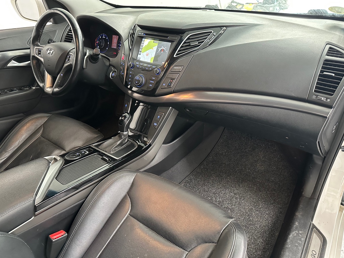 Hyundai i40 SW Business 1.7 CRDi 141 Blue Drive Business DCT-7