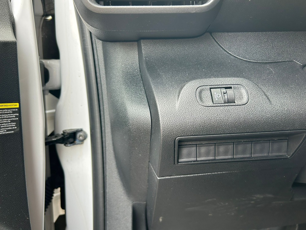Peugeot Partner III (2) FOURGON 1.5 STANDARD 650 KG PREMIUM BVM6