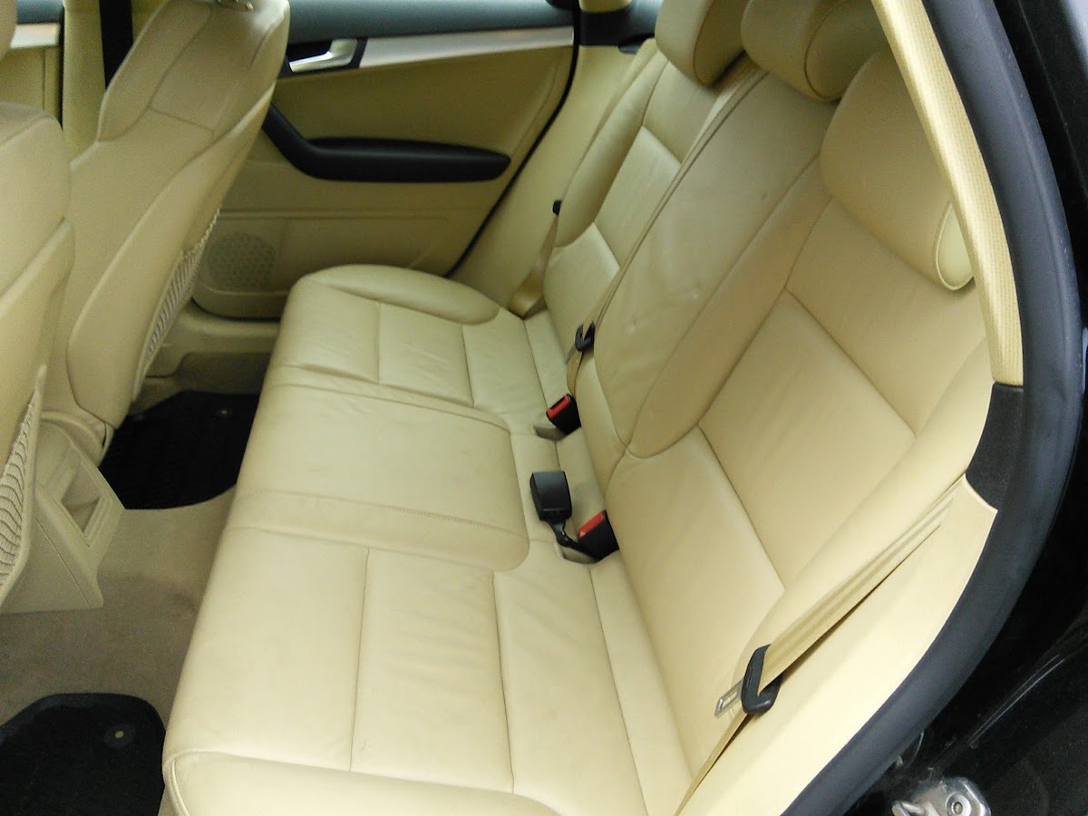 Audi A3 Sportback 1.8 tfsi 160 BOITE AUTOMATIQUE première main Carnet entretien