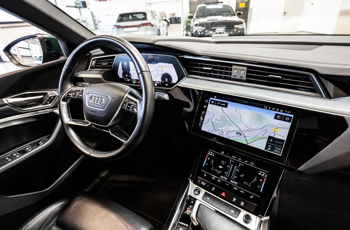 Audi e-tron Sportback 55 408ch S Line e-quattro Toit ouvrant