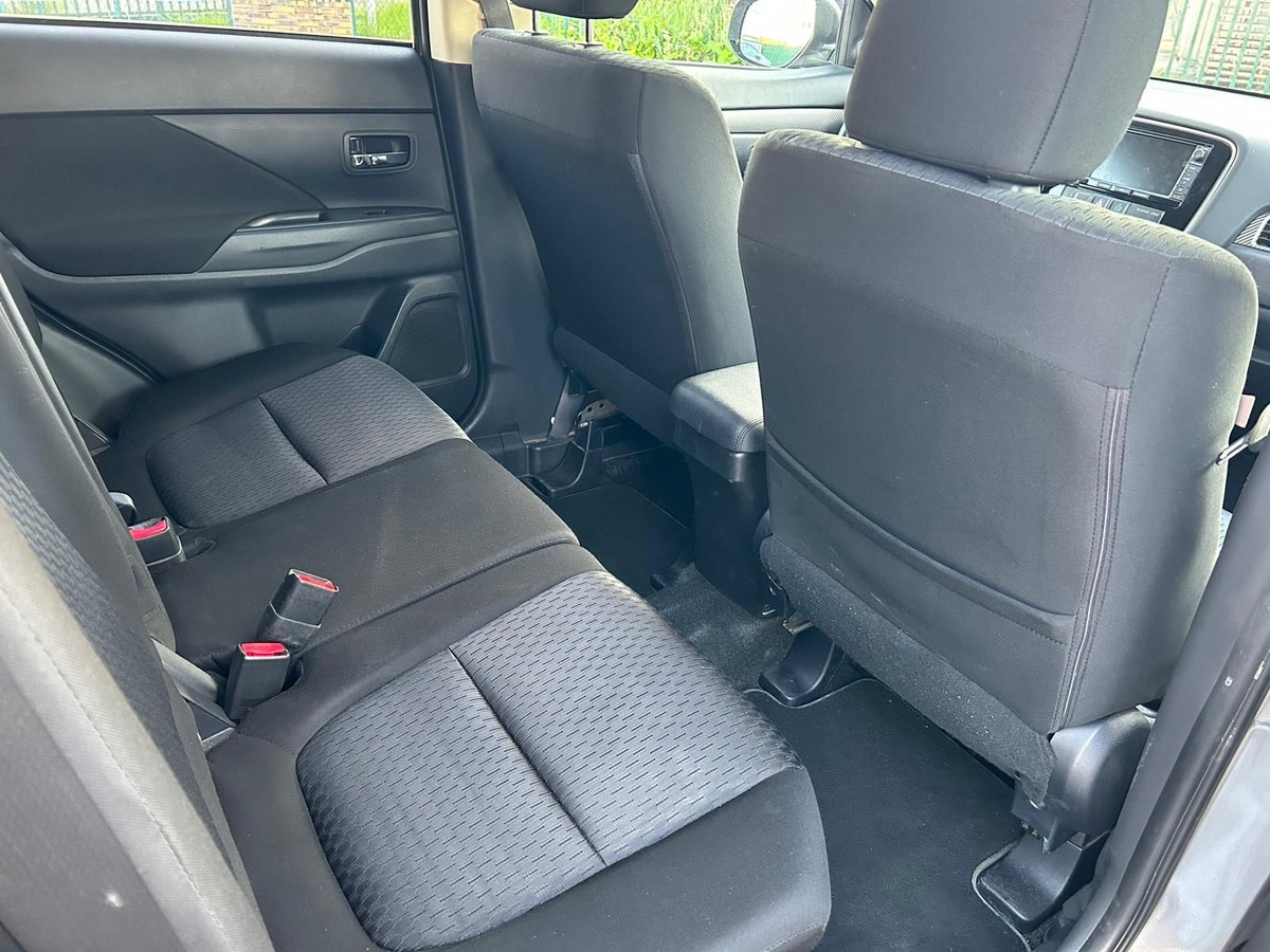 Mitsubishi Outlander 2.2 DI-D 150 CV 4WD 7 places 4XCBB 