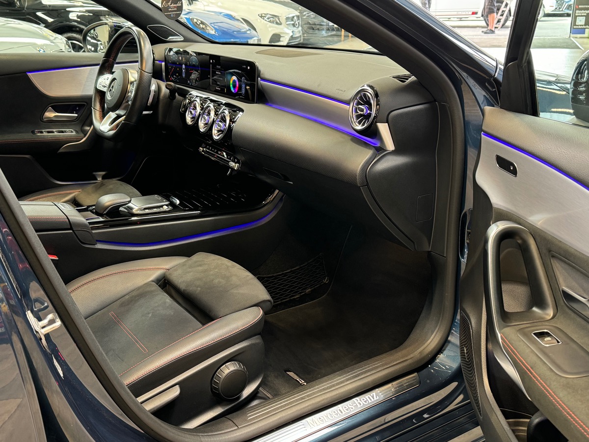 Mercedes-Benz Classe A 220D 190CV AMG LINE TOIT PANORAMIQUE / BURMESTER