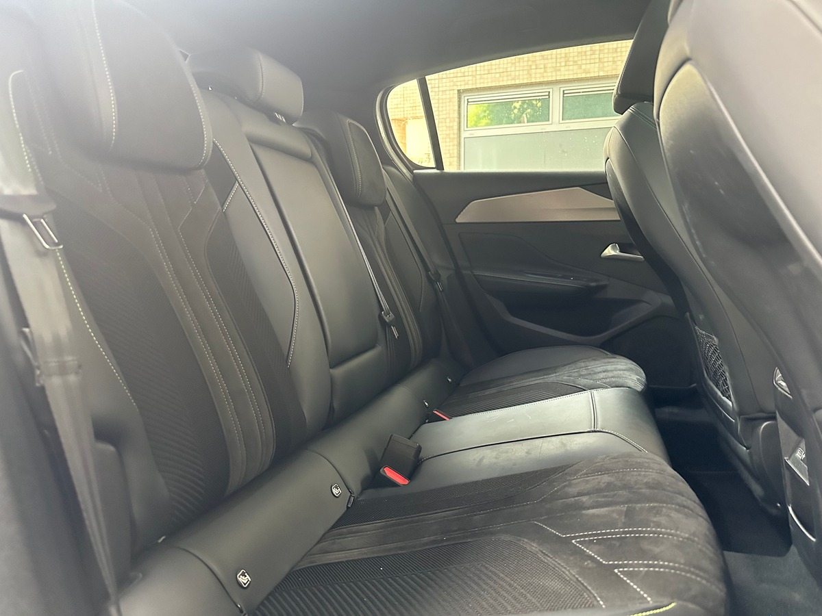 Peugeot 308 GT Pack EAT8 130ch Toit Ouvrrant