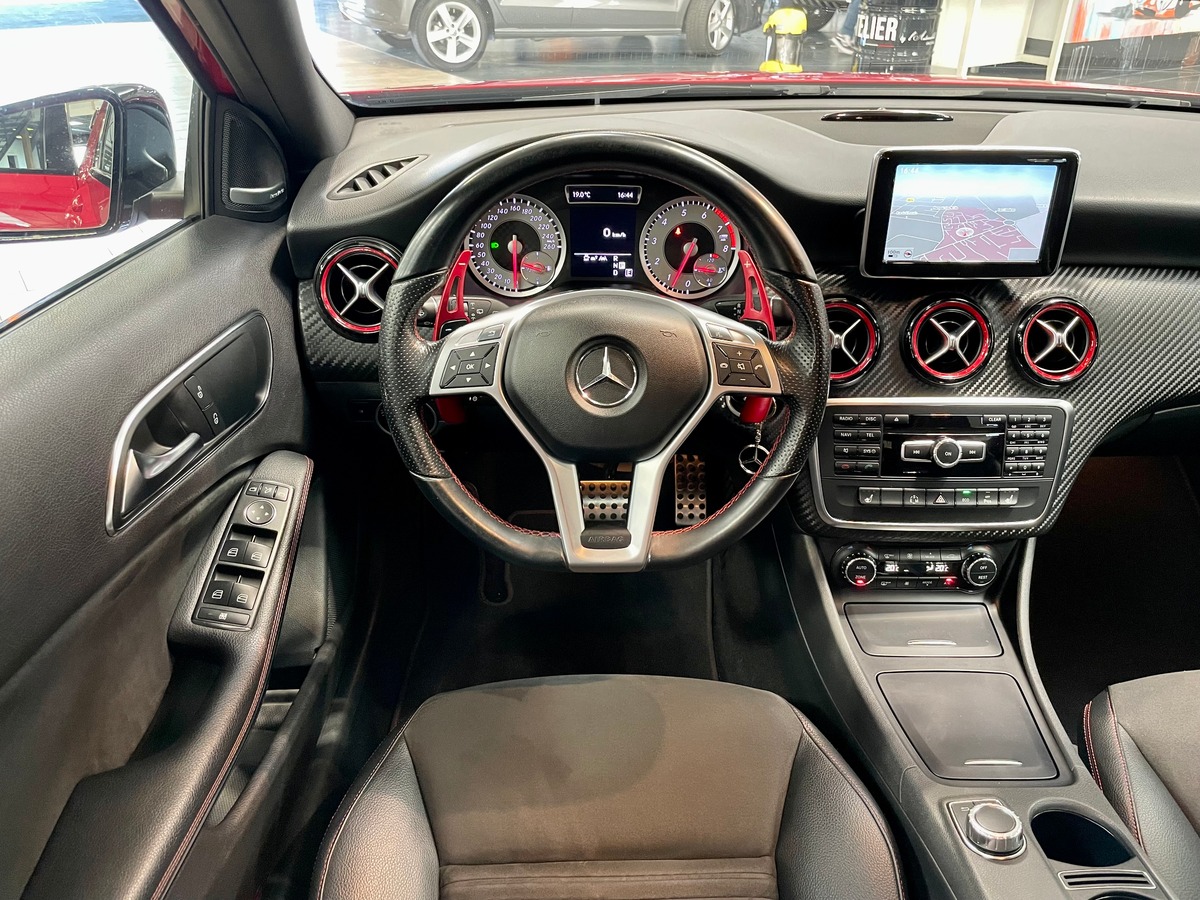 Mercedes-Benz Classe A III 250 Sport 7G-DCT 211 b