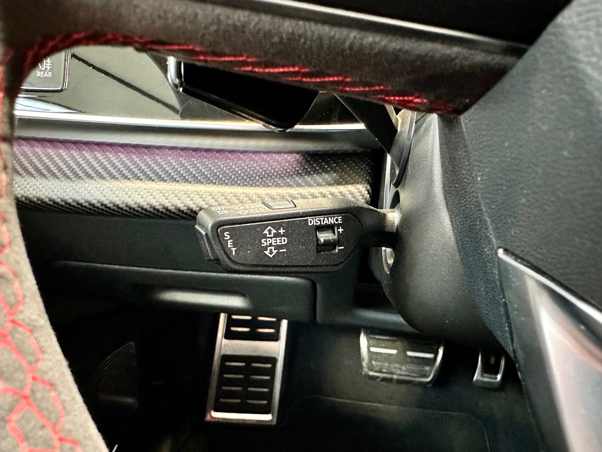 Audi RS Q8 4.0 TFSI 600 Quattro Tiptronic 8 Français l