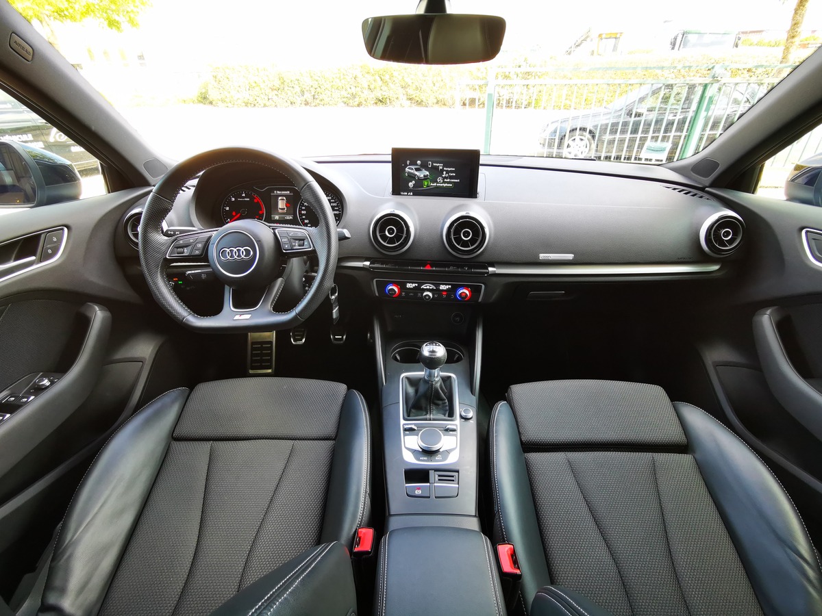 Audi A3 2.0 TDI 150 S-LINE FR garantie 18 mois