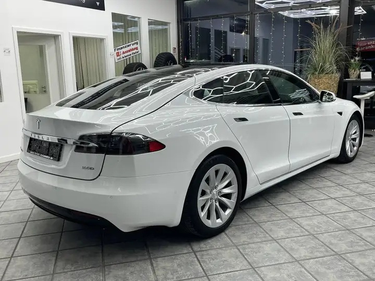 Tesla Model S 100D Dual Motor